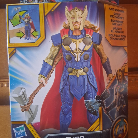 Marvel Other - Marvel Thor Action Figure - Blue, Gold, Red